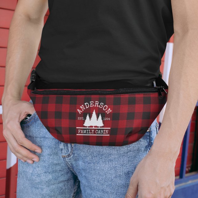 Nom de famille Cabine Red Buffalo Plaid (Customize to change text size or text style.)