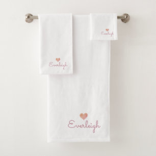 Nom de script rose mignon Serviette de coeur