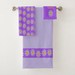 Nom personnalisé fleurs bleues sur violet