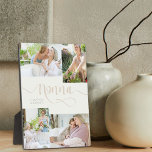 Nonna Calligraphy 4 Foto Cream Tabletop Plaque Fotoplatte<br><div class="desc">Personalisiertes 4-Foto-Plakatgeschenk für Ihre Nonna, die Sie mit Ihrer persönlichen Nachricht, wie ich Liebe Sie und Ihren Namen personalisieren können. Die Fotovorlage zeigt Ihre Bilder in einem kleinen Foto mit 2x Landschaft und 2x Porträtbildern. Nonna wird in eleganter Wirbler Kalligraphie geschrieben. Das Design hat eine neutrale Farbpalette von Creme durch...</div>