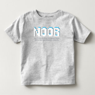 Noob pixelated texte jeune gamer frère t-shirt