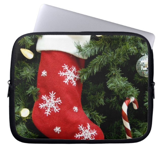 Nordamerika. Weihnachtsdekorationen auf Baum. 3 Laptopschutzhülle (Vorderseite)