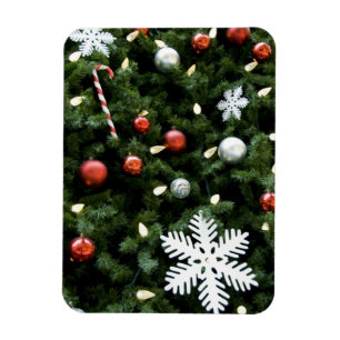 Nordamerika. Weihnachtsdekorationen auf Baum. 4 Magnet