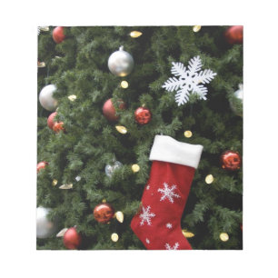 Nordamerika. Weihnachtsdekorationen auf Baum. 5 Notizblock