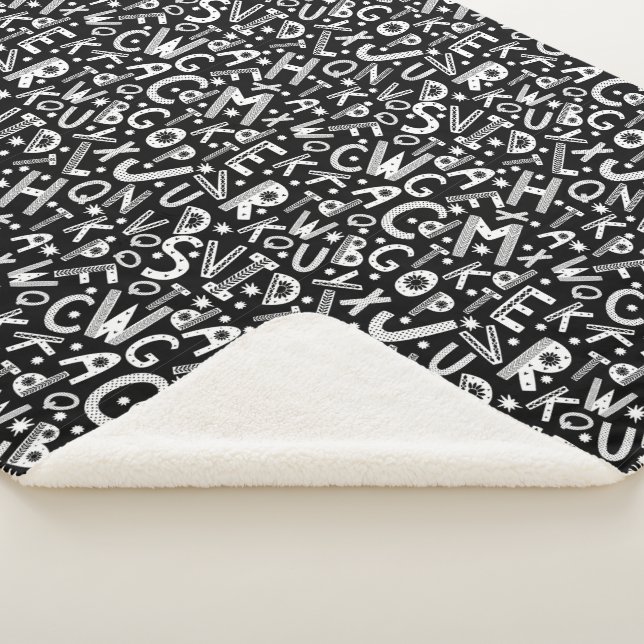 Nordic Folk Art Alpha Jumbles Sherpa Blanket Sherpadecke (3/4)