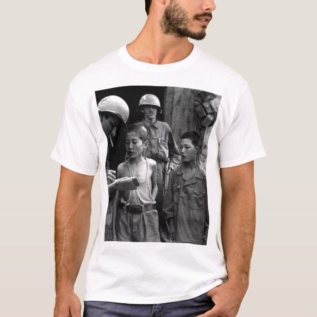 Nordkoreanisches boys_War Bild zwei T-Shirt (Vorderseite)