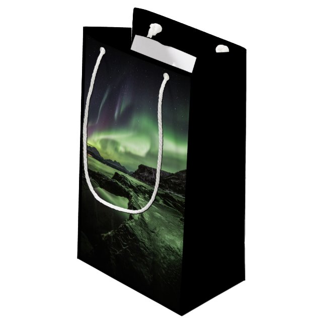 Nordlichter Norwegen Kleine Geschenktüte (Rückseite Schrägansicht)