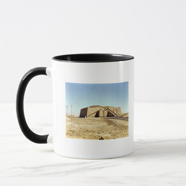 Nordöstliche Fassade des ziggurat, c.2100 BC Tasse (Links)
