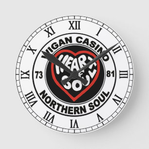 NordSoul Wigan Kasino Runde Wanduhr