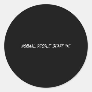 Normale Leute kümmern mich um Halloween-Kostüme Runder Aufkleber