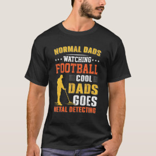 Normale Vater schauen Coolen Väter Fußball auf Met T-Shirt