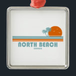 North Beach Tybee Island Georgia Sun Palm Trees Ornament Aus Metall<br><div class="desc">Der North Beach von Tybee Island ist der größte auf dieser hübschen Insel. Die weitläufige Sandfläche und die günstige Lage (es ist sehr nah zu den Geschäften,  Restaurants und historischen Sehenswürdigkeiten der Insel) machen es zu einem idealen Ort,  um einen oder drei Tage am georgianischen Ufer zu verbringen.</div>