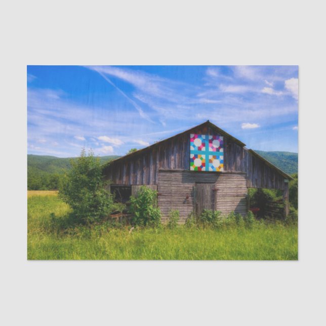 North Carolina Barn mit superfarbigem Quilt Seidenpapier (Vorderseite)