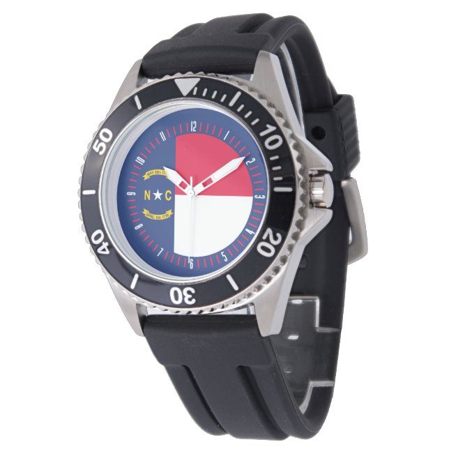 North Carolina State Flag Watch Design Armbanduhr (Schrägansicht)