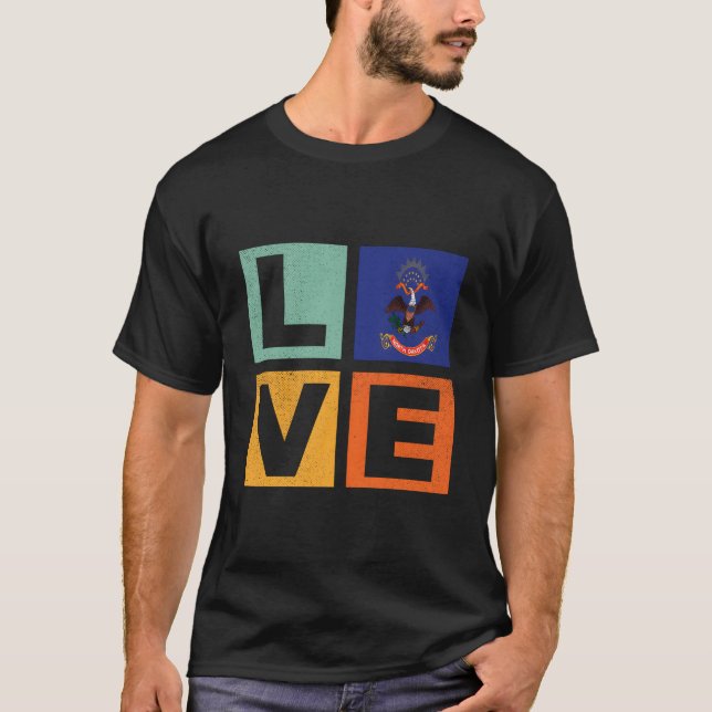 North Dakota Flag Love North Dakota T-Shirt (Vorderseite)