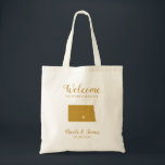 North Dakota Map Wedding Welcome Bag, Gold Tragetasche<br><div class="desc">Hochzeitswochenende Begrüßungsgeschenktasche für Gäste aus der Stadt,  um Ihre Hochzeit zu feiern,  mit dem Bild von North Dakota,  mit dem Herzen,  das Sie an der genauen Lage platzieren können. Fülle die Tasche mit deinen Lieblingsgoodies.</div>