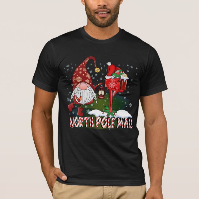 North Pole Mail Gnome T-Shirt (Vorderseite)