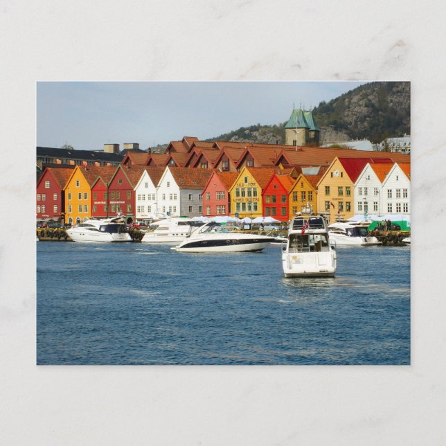 Norwegen, bemalte Häuser am Wasser Postkarte (Vorderseite)