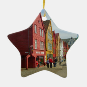Norwegen, Bergen, gemalte Häuser auf der Keramik Ornament