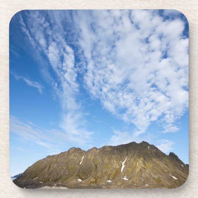 Norwegen, Svalbard, Wolken über steilen Klippen Getränkeuntersetzer (Vorderseite)