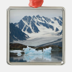 Norwegen, zurückweichender Gletscher und Eisberg Ornament Aus Metall