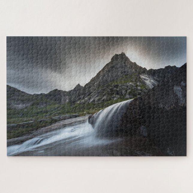 Norwegische Wasserfalllandschaft Fotografie (Horizontal)