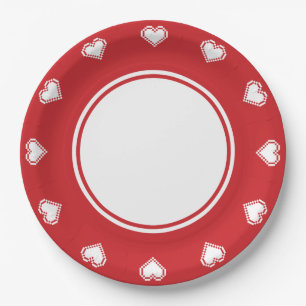 Nos cœurs 8 bits sur assiette en papier cerise
