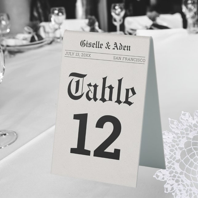 Nostalgische Zeitung Hochzeit Tischnummer Zelt-Zei Tischaufsteller (Nostalgic Newspaper Wedding Table Sign)