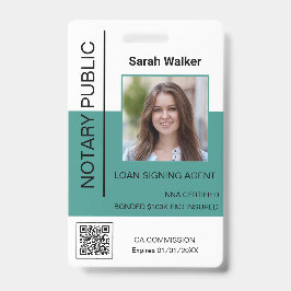 Notar Beamter mit Ausweis