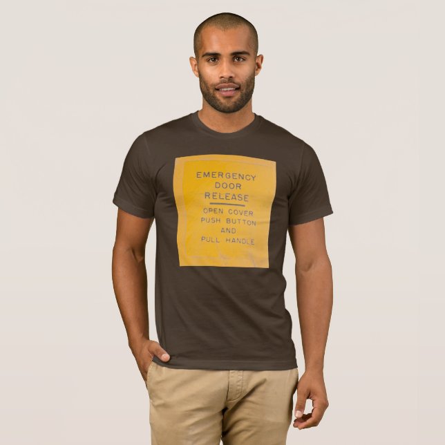 Notausgang-Freigabe-Entwurf Beechcraft Modell-18 T-Shirt (Vorne ganz)