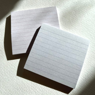 Notes post-it de la règle de point bleu clair