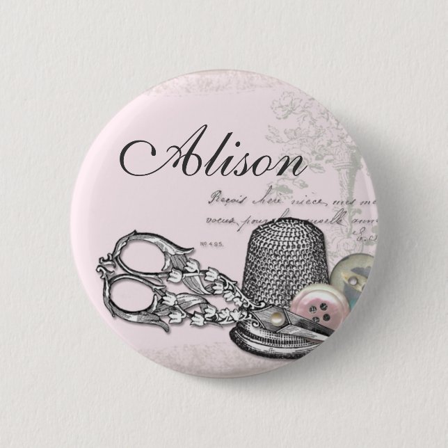 Notions de couture sur le badge nominatif rose (Devant)