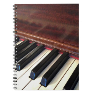 Notizbuch mit Klaviermotiv Notizblock