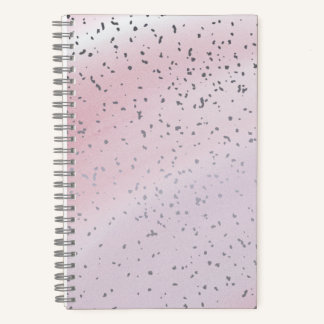 Notizbuch mit rosa Konfetti-Akzente