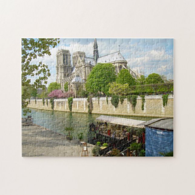 Notre Dame Paris. (Horizontal)