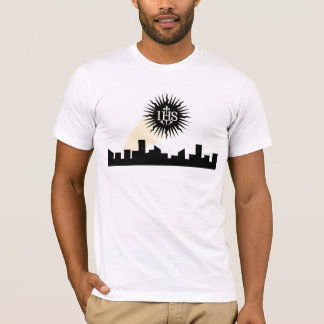 Nous avons besoin de Jésus T-shirt