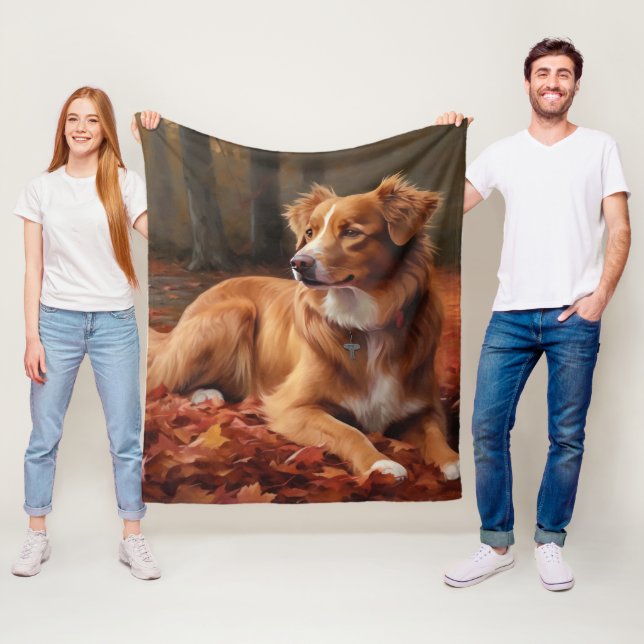 Nova Scotia Duck Terrier im Herbst Leaves Fall Fleecedecke (Beispiel)