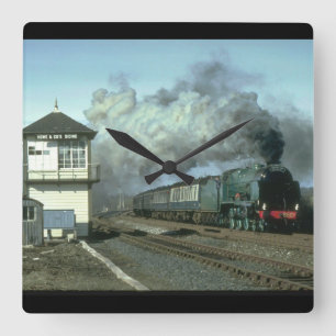 Nr. 850- Stürme entlang den Settle_Steam Zügen Quadratische Wanduhr