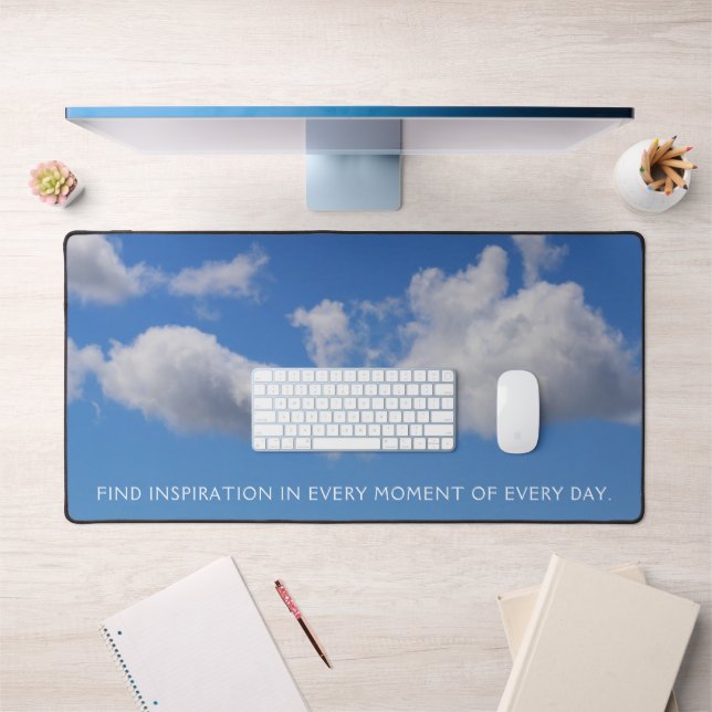 Nuages fluides dans un ciel bleu d'été créole (Bureau 1)