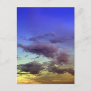 Nuages sur les cartes postales du coucher du solei