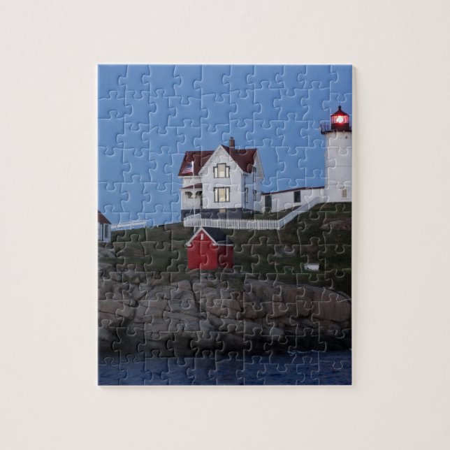 Nubble Lighthouse am Abend (Vertikal)