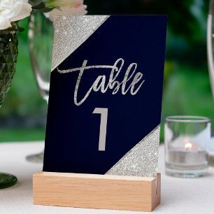 Numéro de table bleu marine du script de parties s