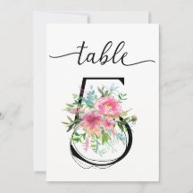 Numéro de table cinq Pivoines roses