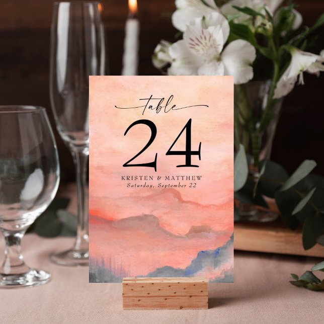 Numéro De Table Coucher de soleil de corail rustique (Mountain watercolor sunset table card is the perfect touch for a rustic wedding reception.)