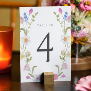 Numéro de table de floraison de fleur sauvage