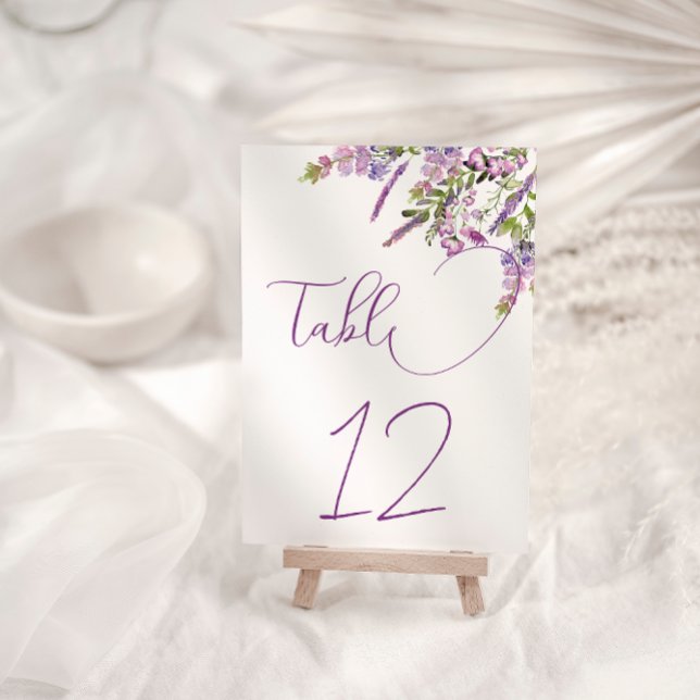 Numéro de table de mariage floral de lilas violet  (Créateur téléchargé)
