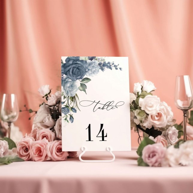 Numéro De Table Elegant Dusty Blue Floral Wedding Table Card (Créateur téléchargé)