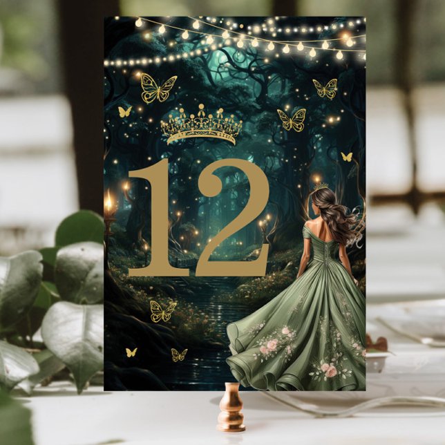 Numéro De Table Robe verte Enchanté Forêt Sage Quinceañera (enchanted forest starry night sage green dress brunette girl quinceanera sweet 16 table number cards)