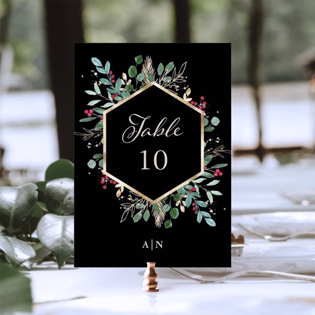 Numéro De Table Vert doré sur noir | Mariage de Noël (An elegant, dark black Christmas wedding table number card)