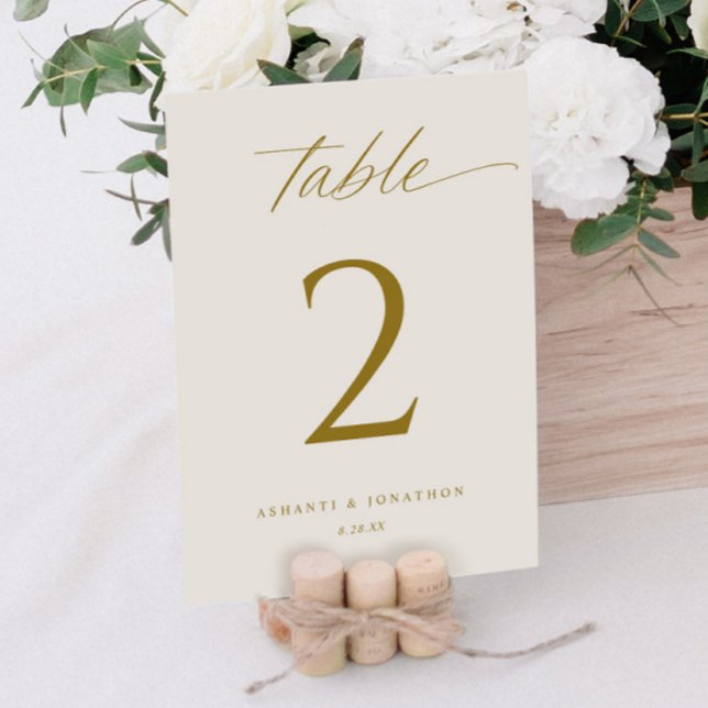 Numéros de table de mariage élégants en écriture d (Elegant Gold Wedding Table Numbers - Soft Romantic Gold and Ivory)
